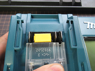 Makita 18V LXT Battery Pinout 002